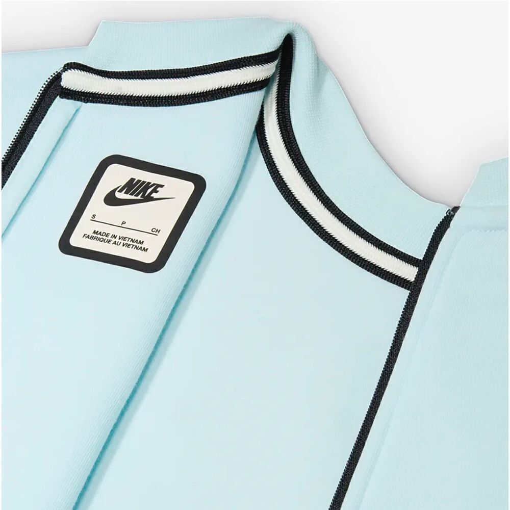 Nike Sportswear Tech Fleece
Women's Oversized Short-Sleeve Cropped Top! - Picture 4 of 13
